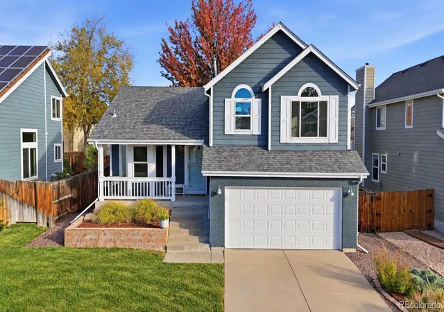 Single family home for sale at 8433 Tabor Cir, Arvada, CO 80005 | MLS# 1786711