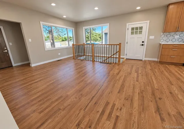 Photo 3 of Single family home for sale at 262 E Chenango Ave, Englewood, CO 80113 | MLS# 5274468 | Listing updated on 2026-10-26