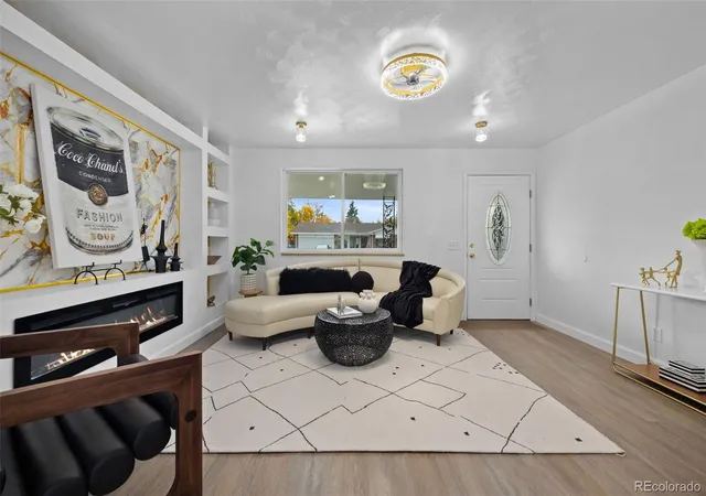 Photo 4 of Single family home for sale at 392 S Peoria Cir, Aurora, CO 80012 | MLS# 5040760 | Listing updated on 2026-10-27