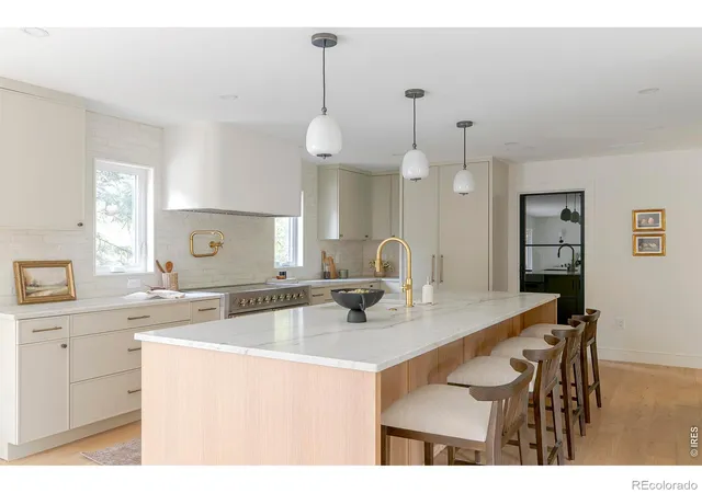 Photo 4 of Single family home for sale at 805 Linden Ave, Boulder, CO 80304 | MLS# IR1071220 | Listing updated on 2026-10-30