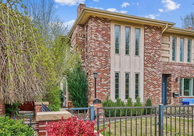 Photo 1 of Townhouse for sale at 464 S Franklin St, Denver, CO 80209 | MLS# 8556899 | Listing updated on 2026-10-29
