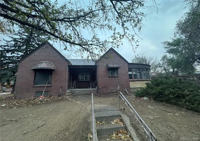 Photo 1 of Single family home for sale at 3334 Zenobia St, Denver, CO 80212 | MLS# 2503028 | Listing updated on 2026-10-27
