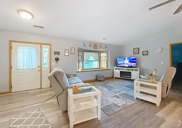 Photo 3 of Single family home for sale at 368 7th Street, Limon, CO 80828 | MLS# IR1071223 | Listing updated on 2026-10-26