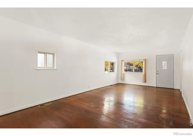 Photo 4 of Single family home for sale at 422 N Grant Ave, Fort Collins, CO 80521 | MLS# IR1071228 | Listing updated on 2026-10-26