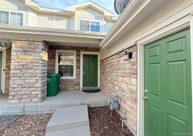 Photo 4 of Townhouse for sale at 9276 Welby Rd, Thornton, CO 80229 | MLS# 3246061 | Listing updated on 2026-10-28
