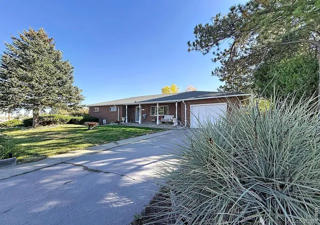 Photo 3 of Single family home for sale at 1811 Circle Ln, Limon, CO 80828 | MLS# IR1071231 | Listing updated on 2026-10-27