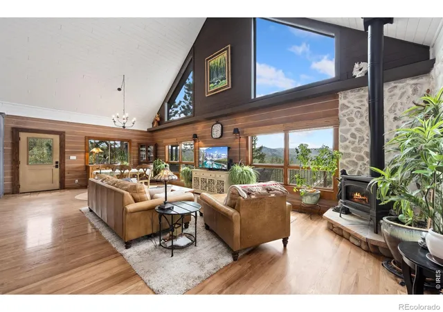 Photo 3 of Single family home for sale at 313 Castle Mountain Dr, Livermore, CO 80536 | MLS# IR1071233 | Listing updated on 2026-10-27