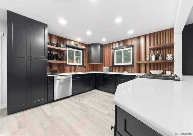 Photo 2 of Single family home for sale at 4017 Boulder Dr, Loveland, CO 80538 | MLS# 9827635 | Listing updated on 2026-10-28