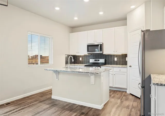 Photo 3 of Single family home for sale at 4650 Colliers Reserve Cir, Elizabeth, CO 80107 | MLS# 3930496 | Listing updated on 2026-10-30