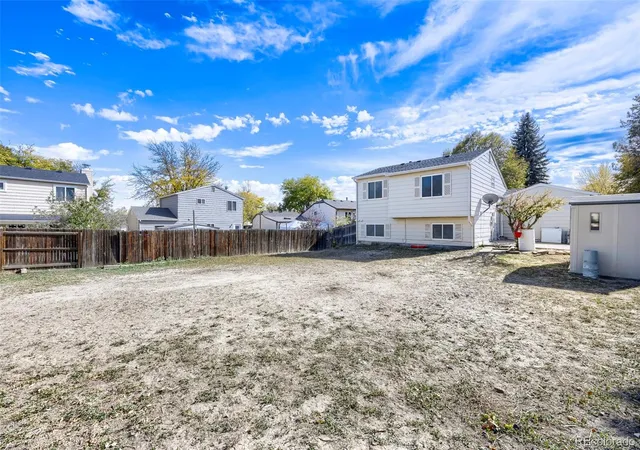 Photo 11 of Single family home for sale at 4809 S Richfield Cir, Aurora, CO 80015 | MLS# 2961109 | Listing updated on 2026-10-26