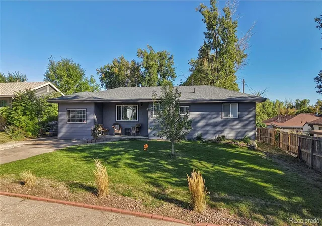 Photo 2 of Single family home for sale at 205 Everett Dr, Colorado Springs, CO 80911 | MLS# 9528810 | Listing updated on 2026-10-26