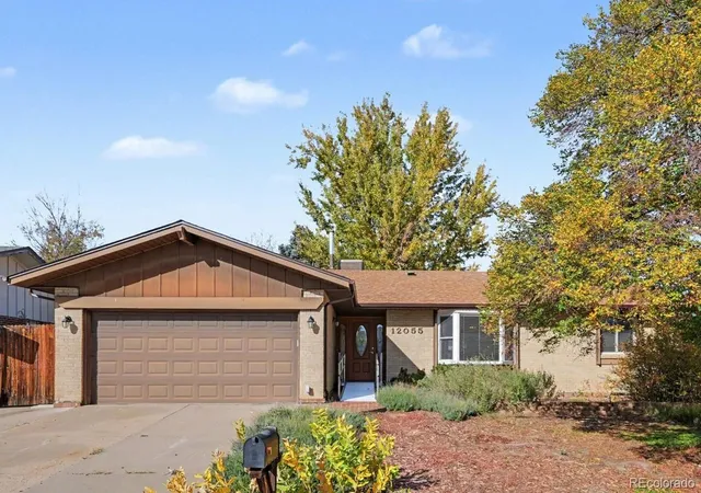 Single family home for sale at 12055 E Oregon Cir, Aurora, CO 80012 | MLS# 2645750
