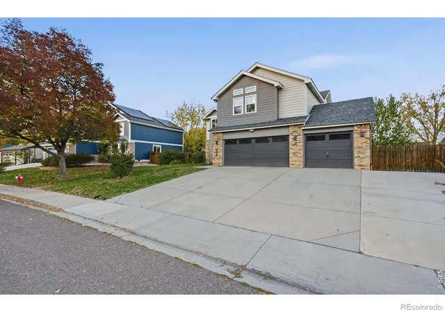 Photo 1 of Single family home for sale at 548 E 16th Avenue, Longmont, CO 80504 | MLS# IR1071245 | Listing updated on 2026-10-27
