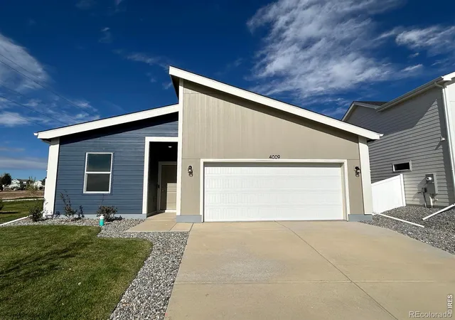 Single family home for sale at 4009 Montgomery St, Evans, CO 80620 | MLS# IR1071250