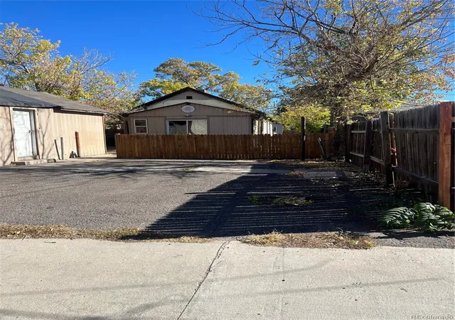 Photo 2 of Single family home for sale at 4541 Grant St, Denver, CO 80216 | MLS# 9649316 | Listing updated on 2026-10-28