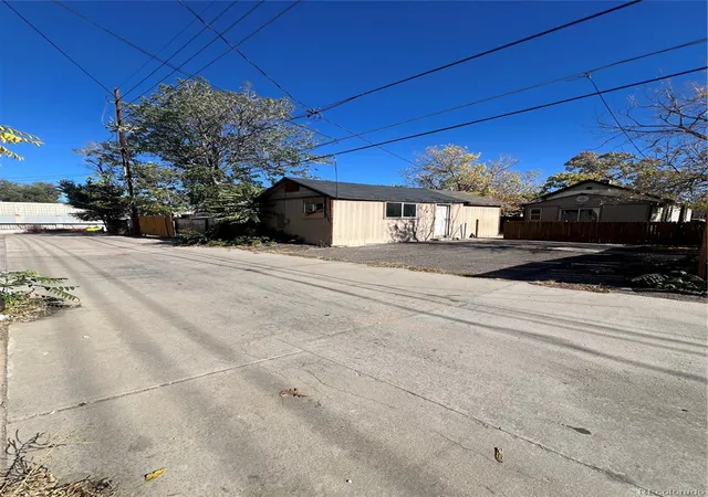 Photo 3 of Single family home for sale at 4541 Grant St, Denver, CO 80216 | MLS# 9649316 | Listing updated on 2026-10-28