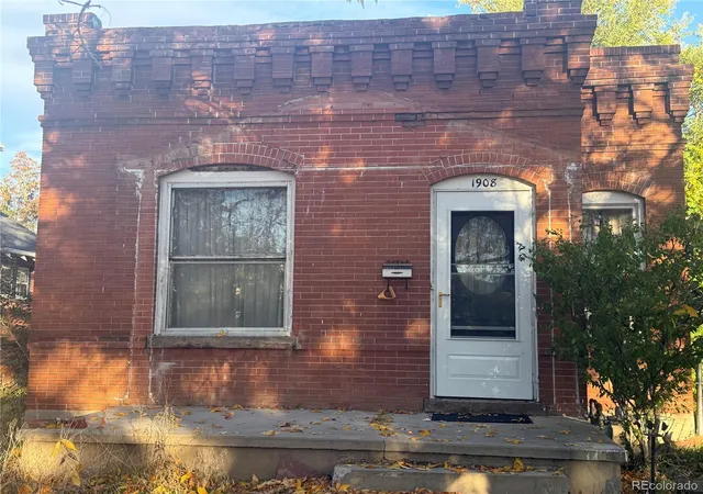 Photo 2 of Single family home for sale at 1908 S Sherman St, Denver, CO 80210 | MLS# 8874152 | Listing updated on 2026-10-28