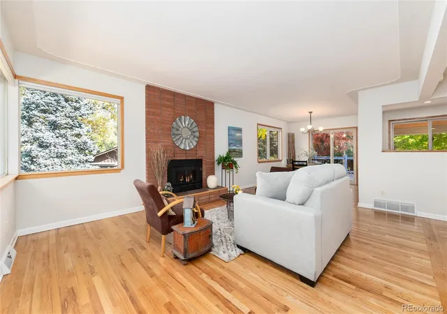 Photo 3 of Single family home for sale at 1660 Winfield Cir, Lakewood, CO 80215 | MLS# 7996871 | Listing updated on 2026-10-28