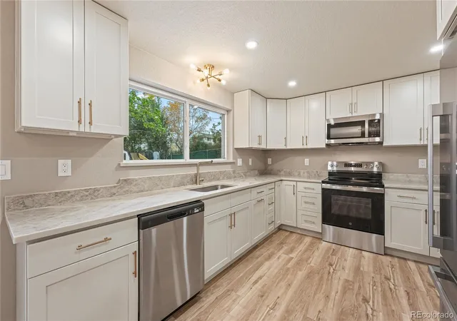 Photo 3 of Single family home for sale at 9527 Pelon Dr, Northglenn, CO 80260 | MLS# 2949154 | Listing updated on 2026-10-29