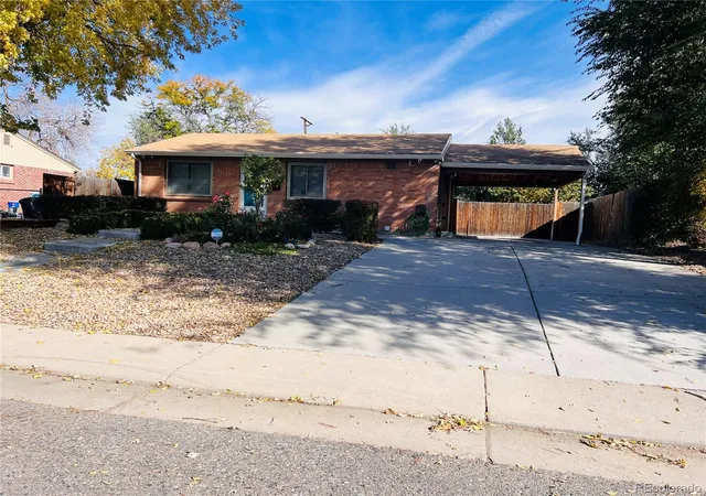 Photo 1 of Single family home for sale at 1322 Worchester St, Aurora, CO 80011 | MLS# 5881908 | Listing updated on 2026-10-29