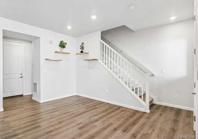 Photo 4 of Townhouse for sale at 8043 Navajo River Loop #C, Littleton, CO 80125 | MLS# 8851653 | Listing updated on 2026-10-27