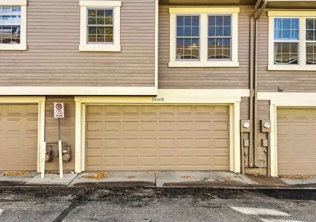 Photo 2 of Townhouse for sale at 2004 S Helena St #D, Aurora, CO 80013 | MLS# 8301713 | Listing updated on 2026-10-29
