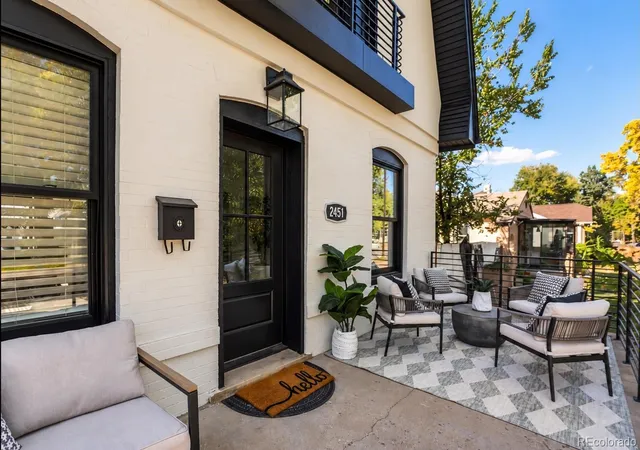 Single family home for sale at 2451 S Lincoln St, Denver, CO 80210 | MLS# 4371271