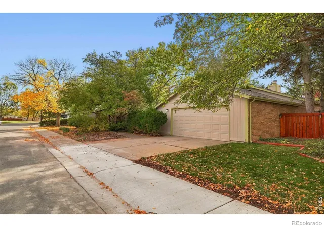 Photo 3 of Single family home for sale at 925 Arbor Ave, Fort Collins, CO 80526 | MLS# IR1071278 | Listing updated on 2026-10-28