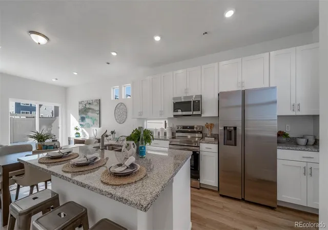 Photo 4 of Single family home for sale at 10160 Salem Ct, Commerce City, CO 80022 | MLS# 6140306 | Listing updated on 2026-10-28