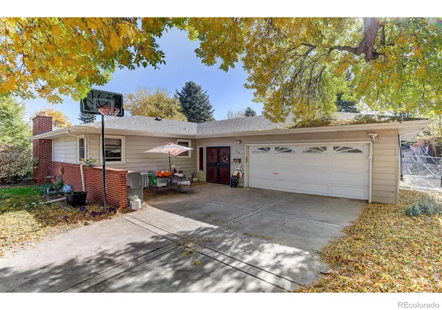 Single family home for sale at 209 E Thunderbird Dr, Fort Collins, CO 80525 | MLS# IR1071289