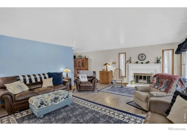 Photo 2 of Single family home for sale at 209 E Thunderbird Dr, Fort Collins, CO 80525 | MLS# IR1071289 | Listing updated on 2026-10-28