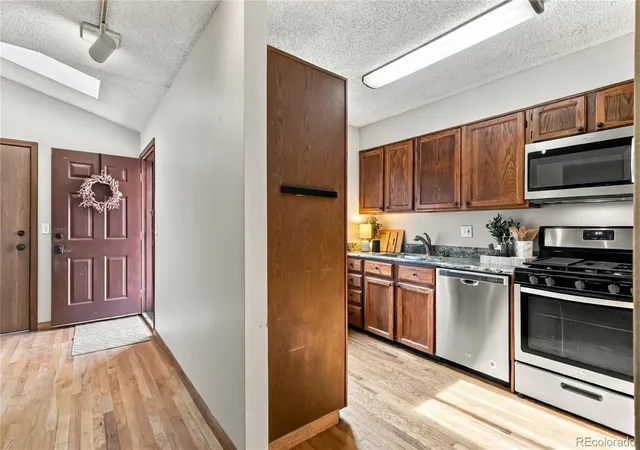 Photo 3 of Condo for sale at 414 Wright St #107, Lakewood, CO 80228 | MLS# 9106715 | Listing updated on 2026-10-29