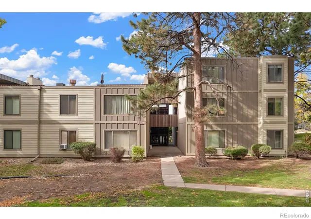 Photo 2 of Condo for sale at 2525 S Dayton Way #2105, Denver, CO 80231 | MLS# IR1071298 | Listing updated on 2026-10-28