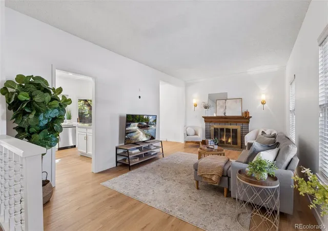 Photo 4 of Single family home for sale at 5988 W Ken Caryl Pl, Littleton, CO 80128 | MLS# 2211195 | Listing updated on 2026-10-30