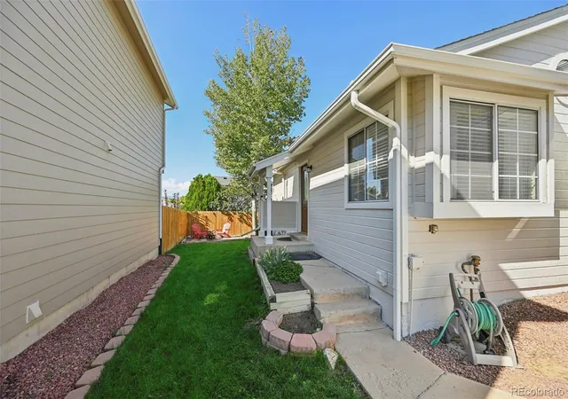 Photo 1 of Single family home for sale at 9497 Devon Ct, Highlands Ranch, CO 80126 | MLS# 9743453 | Listing updated on 2026-10-28