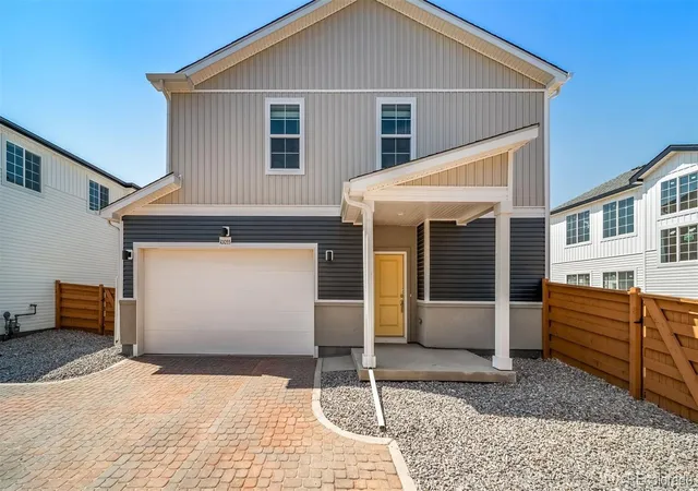 Single family home for sale at 10154 Salem Ct, Commerce City, CO 80022 | MLS# 4180999