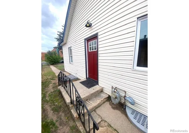 Photo 2 of House for sale at 285 S 8th Avenue, Brighton, CO 80601 | MLS# IR1071312 | Listing updated on 2026-10-28