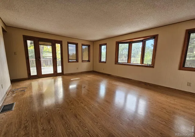 Photo 4 of Single family home for sale at 151 Grant St, Longmont, CO 80501 | MLS# IR1071313 | Listing updated on 2026-10-28