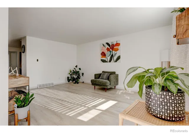 Photo 2 of Single family home for sale at 613 E 50th Street, Loveland, CO 80538 | MLS# IR1071317 | Listing updated on 2026-10-28