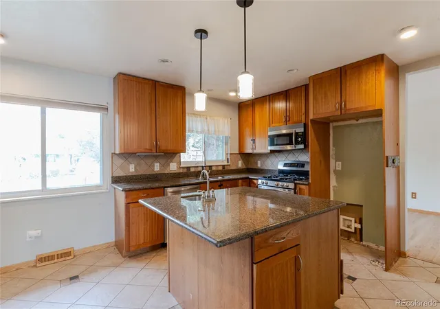 Photo 2 of Single family home for sale at 7623 E Colgate Pl, Denver, CO 80231 | MLS# 6495923 | Listing updated on 2026-10-29