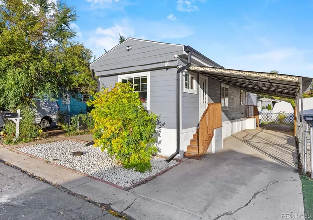 Photo 2 of Manufactured home for sale at 1860 Carson St, Aurora, CO 80011 | MLS# 6978491 | Listing updated on 2026-10-28