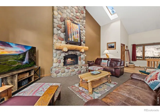 Photo 3 of Single family home for sale at 2291 Aspen Knoll Dr, Estes Park, CO 80517 | MLS# IR1071322 | Listing updated on 2026-10-29