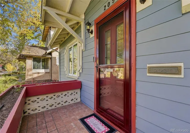 Photo 4 of Single family home for sale at 2050 S Franklin St, Denver, CO 80210 | MLS# 2606689 | Listing updated on 2026-10-31