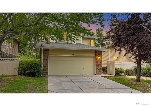 Photo 2 of Single family home for sale at 2161 E Phillips Ln, Centennial, CO 80122 | MLS# IR1071332 | Listing updated on 2026-10-29