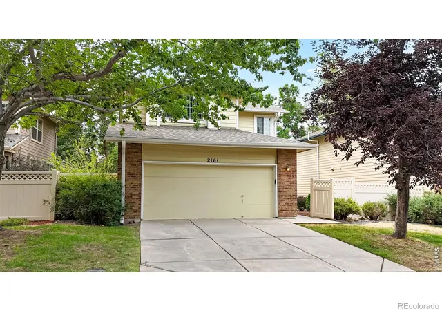 Photo 3 of Single family home for sale at 2161 E Phillips Ln, Centennial, CO 80122 | MLS# IR1071332 | Listing updated on 2026-10-29