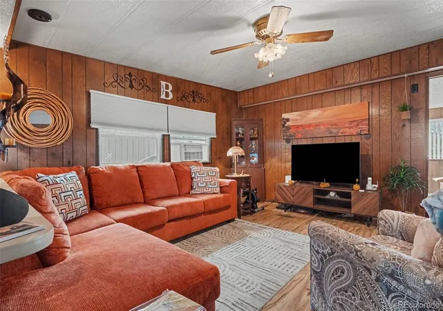 Photo 4 of Single family home for sale at 335 Lilac Cir, Lochbuie, CO 80603 | MLS# 3239831 | Listing updated on 2026-10-29