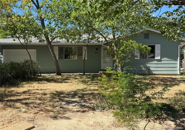 Photo 1 of Single family home for sale at 813 Della Vista Ln, Canon City, CO 81212 | MLS# 5786453 | Listing updated on 2026-10-29
