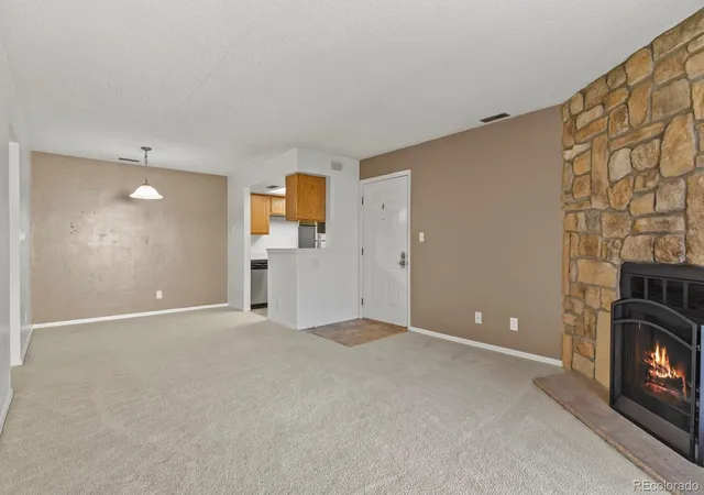 Listing Photo 5 - Condo for sale in building located at 850 Tenderfoot Hl Rd, Colorado Springs, CO 80906 - Unit #201