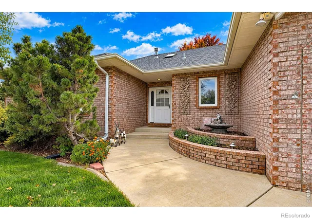 Photo 2 of Single family home for sale at 104 Grand View Dr, Mead, CO 80542 | MLS# IR1071369 | Listing updated on 2026-10-29
