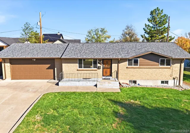 Photo 1 of Single family home for sale at 6220 Chase St, Arvada, CO 80003 | MLS# 9821443 | Listing updated on 2026-10-29